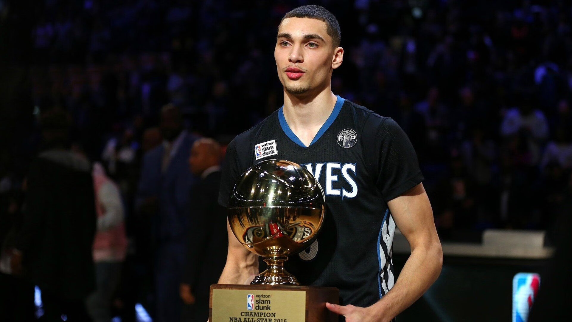 “中国足球产业持续升级，行业规模不断扩大”，中国足球产业发展现状